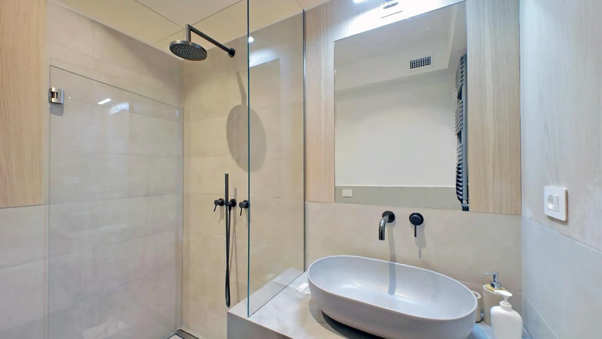 Ych-Casa Indipendente In Zona Prati Apartment Rome
